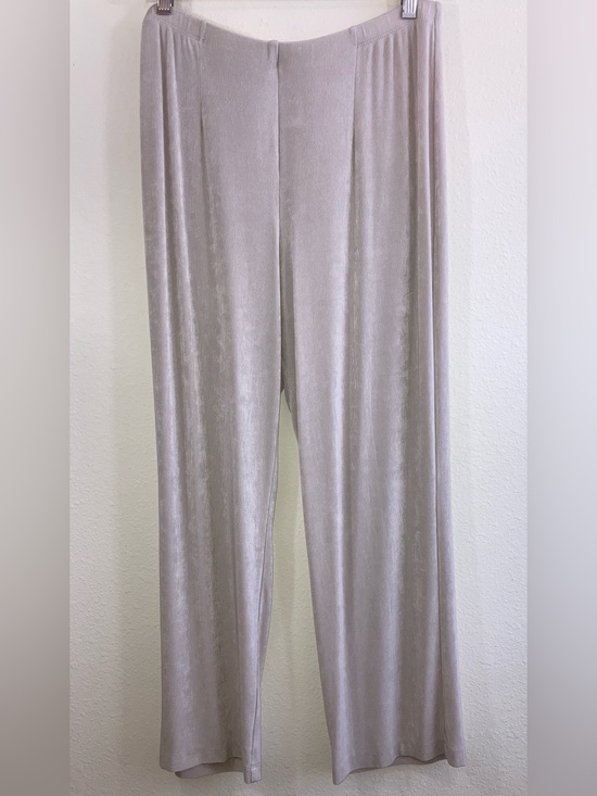 Chico's Pants - Chico's Beige Ribbed Flowy Pants Size 12P Pull On Elastic Waist